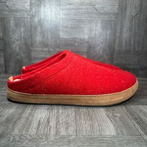 OluKai Hamani Hulu Slippers Men 12 Red Wool Sheep Fur Lining House Shoes NEW